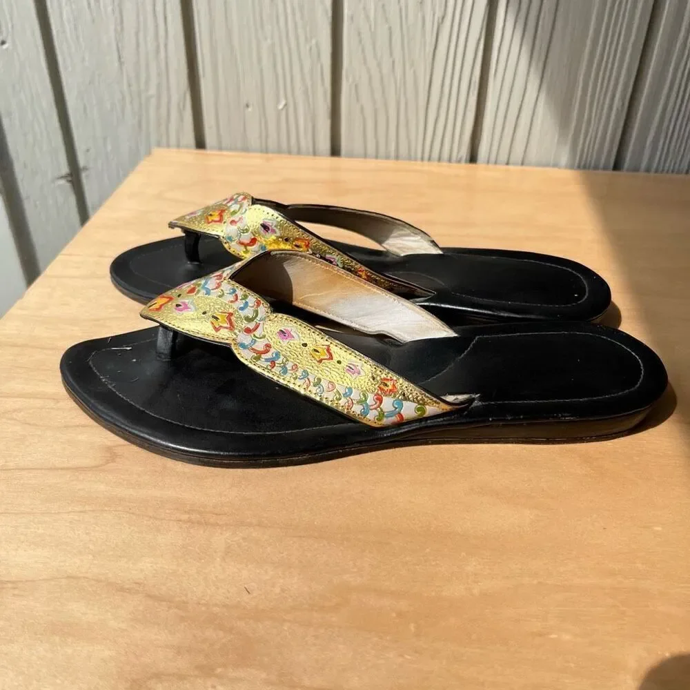 Vintage Indian Leather Sandals – Hand-Painted Gold Enamel – Size 7